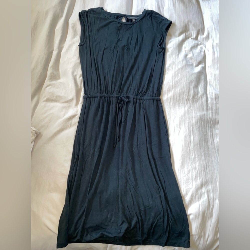 Black Sleeveless Dress w Drawstring
